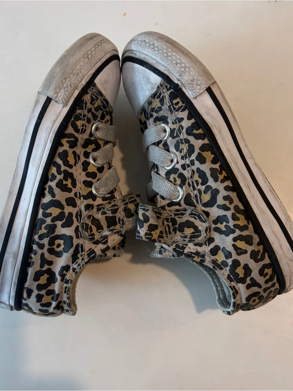 Converse Kids Leopard Print Low-Top Sneakers in Tan and Black